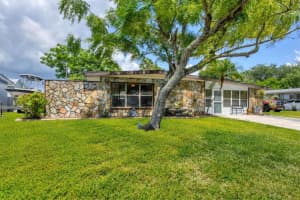 2803 22ND STREET, BRADENTON, FL 34205 Sold 09/30/24