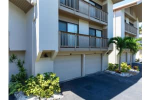 1125 LAKE HOUSE CIRCLE, SARASOTA, FL 34242 Sold 04/16/25