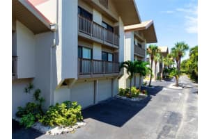 1125 LAKE HOUSE CIRCLE, SARASOTA, FL 34242 Sold 04/16/25