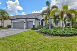 7977 GRANDE SHORES DRIVE, SARASOTA, FL 34240 Sold 01/17/25