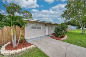 3807 37TH STREET, BRADENTON, FL 34208 Sold 11/17/24