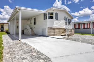 2305 BAY DRIVE, BRADENTON, FL 34207 - MLS#MFRA4618153