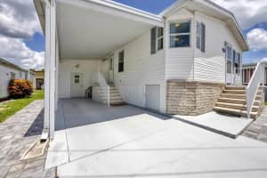 2305 BAY DRIVE, BRADENTON, FL 34207 - MLS#MFRA4618153