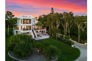 2727 BAYSHORE DRIVE, ENGLEWOOD, FL 34223 Sold 10/02/24