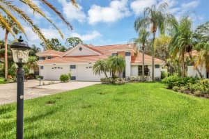 6891 APPROACH ROAD, SARASOTA, FL 34238 Sold 01/31/25