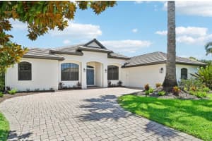 5700 EASTWIND DRIVE, SARASOTA, FL 34233 Sold 09/09/24