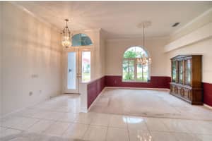 9006 ASHBOURNE COURT, SARASOTA, FL 34238 Sold 09/18/24