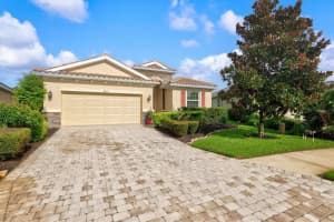 8214 LAS LILIAS COURT, SARASOTA, FL 34243 - MLS#MFRA4618419
