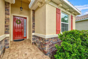 8214 LAS LILIAS COURT, SARASOTA, FL 34243 - MLS#MFRA4618419