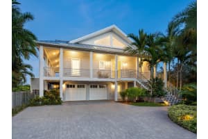 5727 RIEGELS POINT ROAD, SARASOTA, FL 34242 - MLS#MFRA4618421