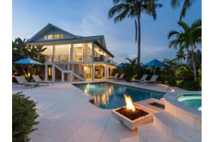 5727 RIEGELS POINT ROAD, SARASOTA, FL 34242 - MLS#MFRA4618421