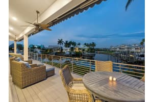 5727 RIEGELS POINT ROAD, SARASOTA, FL 34242 - MLS#MFRA4618421