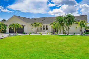 3257 BEACON DRIVE, PUNTA GORDA, FL 33980 Sold 02/14/25