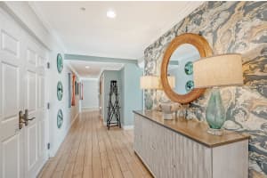 800 TAMIAMI TRAIL, SARASOTA, FL 34236 Sold 05/23/25