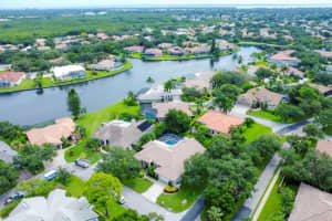 4771 COCONUT PALM CIRCLE, SAINT PETERSBURG, FL 33703 Sold 12/06/24