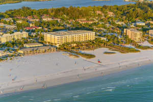 915 SEASIDE DRIVE, SARASOTA, FL 34242 Sold 02/12/25