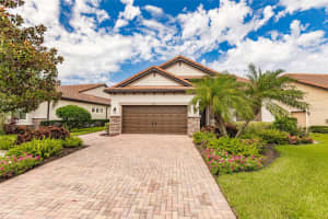 4694 ROYAL DORNOCH CIRCLE, BRADENTON, FL 34211 Sold 04/11/25