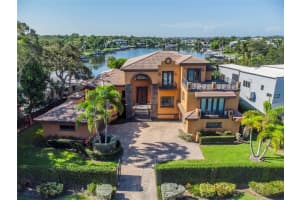 1502 SIESTA DRIVE, SARASOTA, FL 34239 Sold 06/02/25