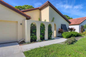 2961 HEATHER BOW, SARASOTA, FL 34235 Sold 10/08/24