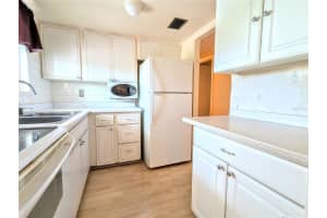 2125 CANAL DRIVE, BRADENTON, FL 34207 Sold 05/19/25