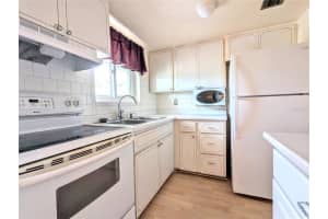 2125 CANAL DRIVE, BRADENTON, FL 34207 Sold 05/19/25