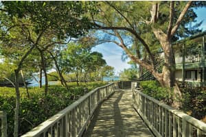 1608 BAYHOUSE POINT DRIVE, SARASOTA, FL 34231 - MLS#MFRA4618835