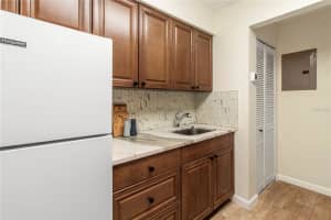 2764 HIDDEN LAKE BOULEVARD, SARASOTA, FL 34237 Sold 11/01/24