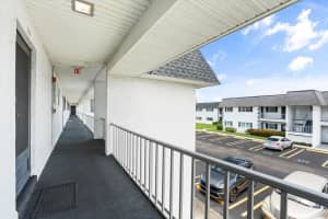 304 47TH AVENUE DRIVE, BRADENTON, FL 34207 - MLS#MFRA4619193