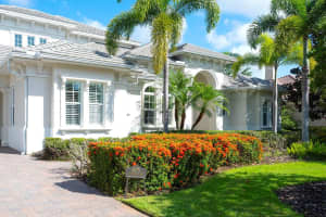 8375 CATAMARAN CIRCLE, LAKEWOOD RANCH, FL 34202 Sold 12/09/24