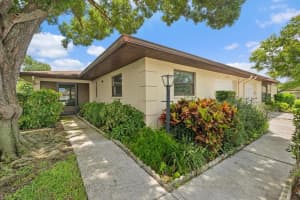6104 PENNY LANE, BRADENTON, FL 34207 Sold 11/01/24