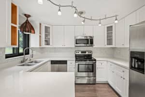 243 GREENWOOD AVENUE, SARASOTA, FL 34243 Sold 12/13/24