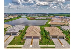 5425 MYSTIC WATER COVE, LAKEWOOD RANCH, FL 34211 Sold 11/13/24