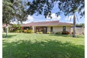4530 LAKECREST PLACE, SARASOTA, FL 34233 Sold 09/03/24