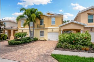 7676 BERGAMO AVENUE, SARASOTA, FL 34238 - MLS#MFRA4619545