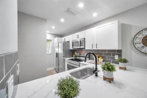 5306 ROYAL PALM AVENUE, SARASOTA, FL 34234 Sold 03/03/25