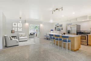 2625 NASSAU STREET, SARASOTA, FL 34231 Sold 09/23/24