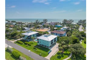 3704 6TH AVENUE, HOLMES BEACH, FL 34217 Sold 11/06/24