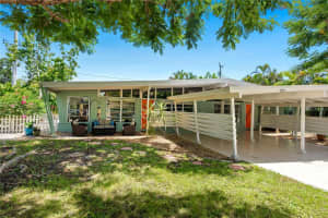2003 TETLOW PLACE, SARASOTA, FL 34239 - MLS#MFRA4619780