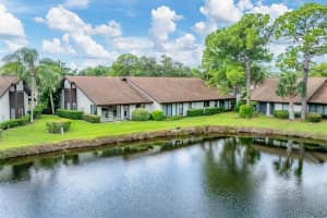 3152 WINDRUSH BOURNE #22, SARASOTA, FL 34235 Sold 12/27/24