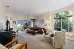 7603 WHITEBRIDGE GLEN, UNIVERSITY PARK, FL 34201 Sold 12/02/24