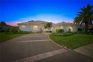 8738 GREY OAKS AVENUE, SARASOTA, FL 34238 Sold 10/25/24