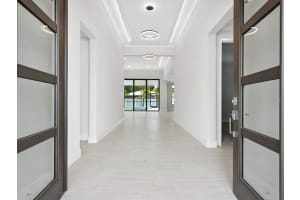 2408 ARLINGTON STREET, SARASOTA, FL 34239 Sold 10/29/24