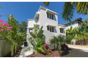228 VAN BUREN DRIVE, SARASOTA, FL 34236 - MLS#MFRA4619895