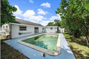 2667 CHERYLE LANE, SARASOTA, FL 34237 Sold 12/09/24