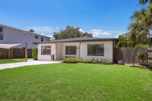 4925 REMINGTON DRIVE, SARASOTA, FL 34234 Sold 09/30/24