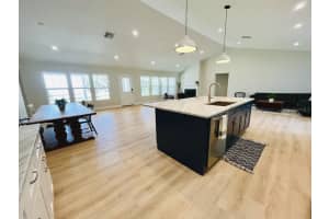 9123 SILVER LAKE DRIVE, LEESBURG, FL 34788 Sold 04/07/25