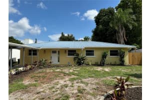 2916 40TH AVENUE, BRADENTON, FL 34205 Sold 12/13/24