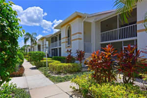 6904 Drewrys Blf #803, BRADENTON