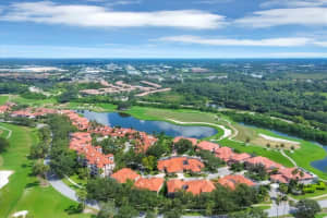 7365 REGINA ROYALE BLVD #10, SARASOTA, FL 34238 Sold 04/28/25