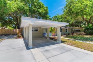 2121 OAK TERRACE, SARASOTA, FL 34231 Sold 09/26/24